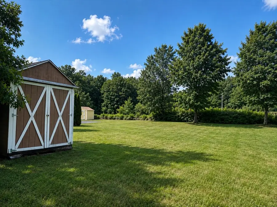 20 Cross St, Bernardston, MA 01337 - #3
