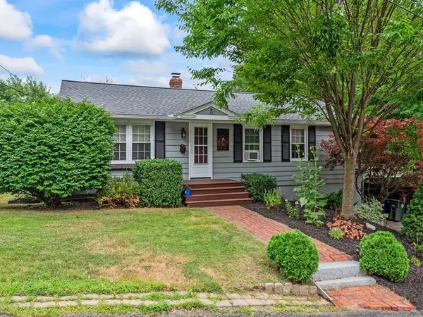 49 Newton Hts, Leominster, MA 01453