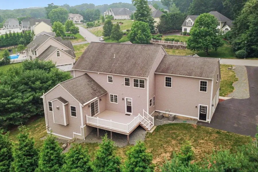 14 Longbrook Dr, Cumberland, RI 02864 - #3