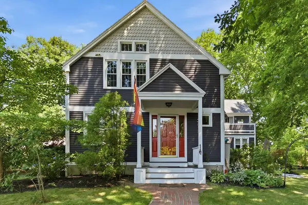 2 Coombs Cir #1, Newburyport, MA 01950