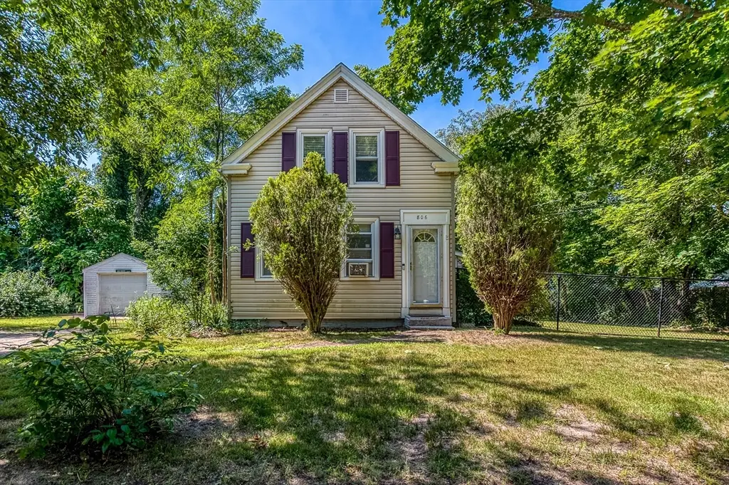 806 Main St, Wareham, MA 02571 - #1