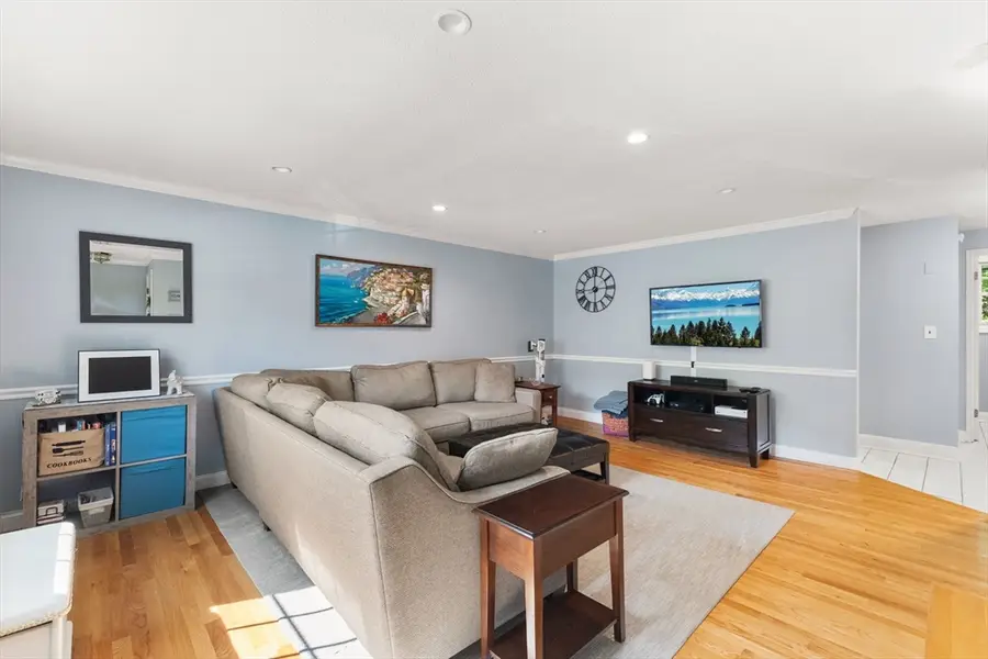 112 Cocasset St #3, Foxboro, MA 02035 - #2