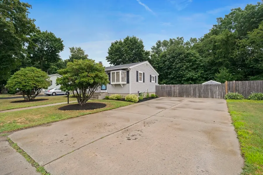 136 Pond Street, Rockland, MA 02370 - #3
