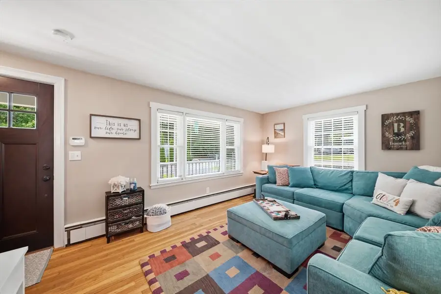 105 Locke Rd, Chelmsford, MA 01824 - #3