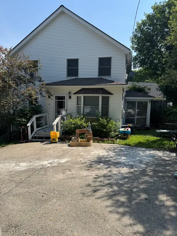 8 Windsor Ln, Gloucester, MA 01930 - #1