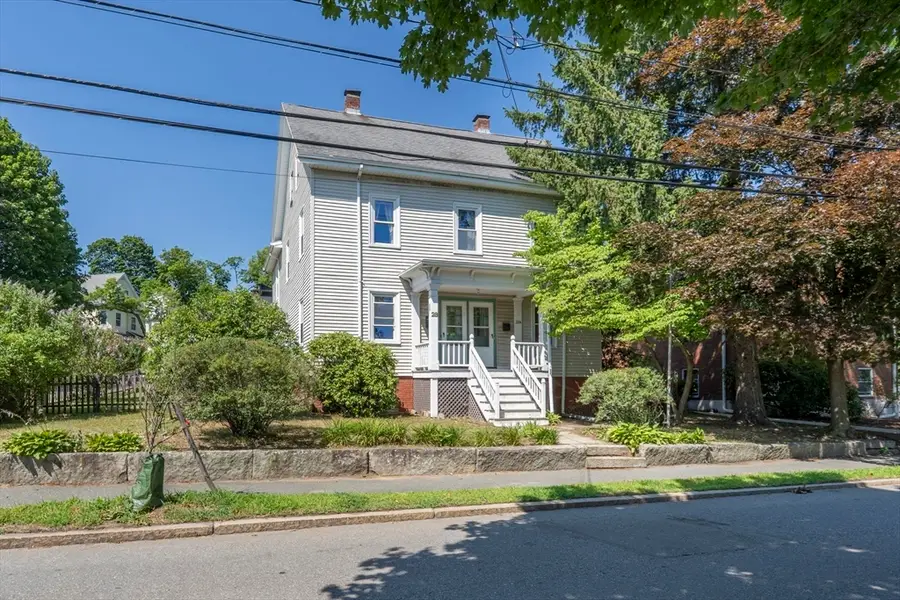28 Forest St, Arlington, MA 02476 - #2