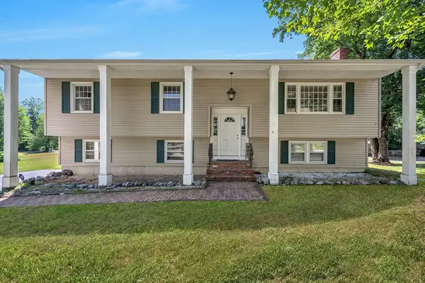 2 Rutgers Rd, Andover, MA 01810