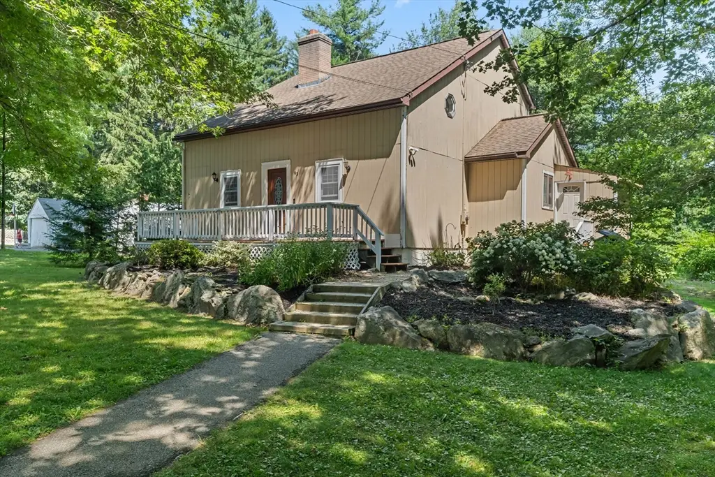 93 Pine St, Leicester, MA 01524 - #1
