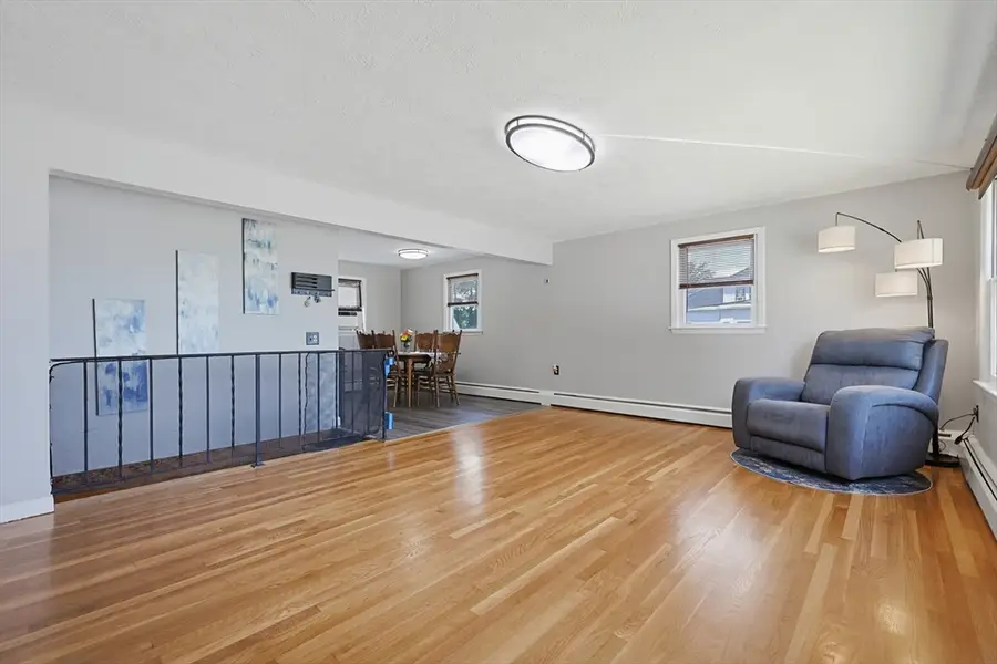 5 Rainville Ave, Fitchburg, MA 01420 - #3