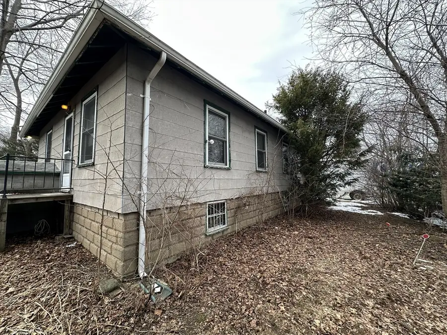 15 Conway St, Beverly, MA 01915 - #2