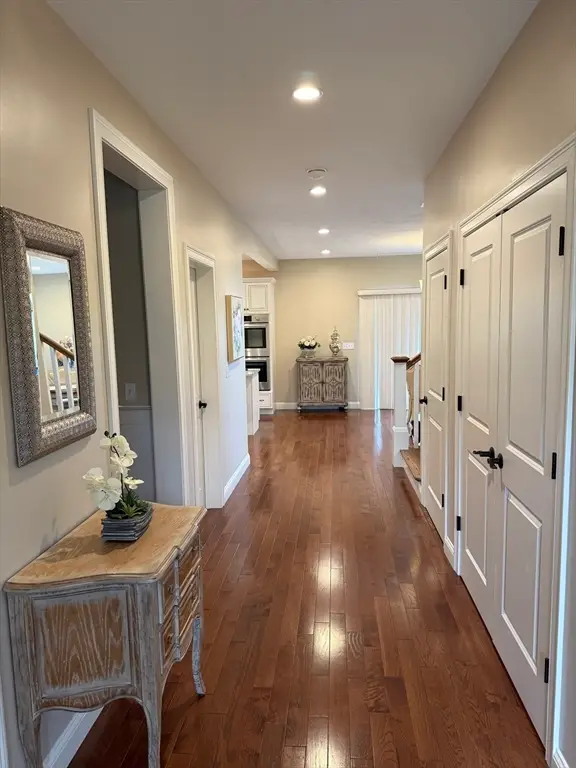 61 Tamarack Rd, Dracut, MA 01826 - #3