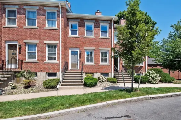 82 Captains Row #82, Chelsea, MA 02150