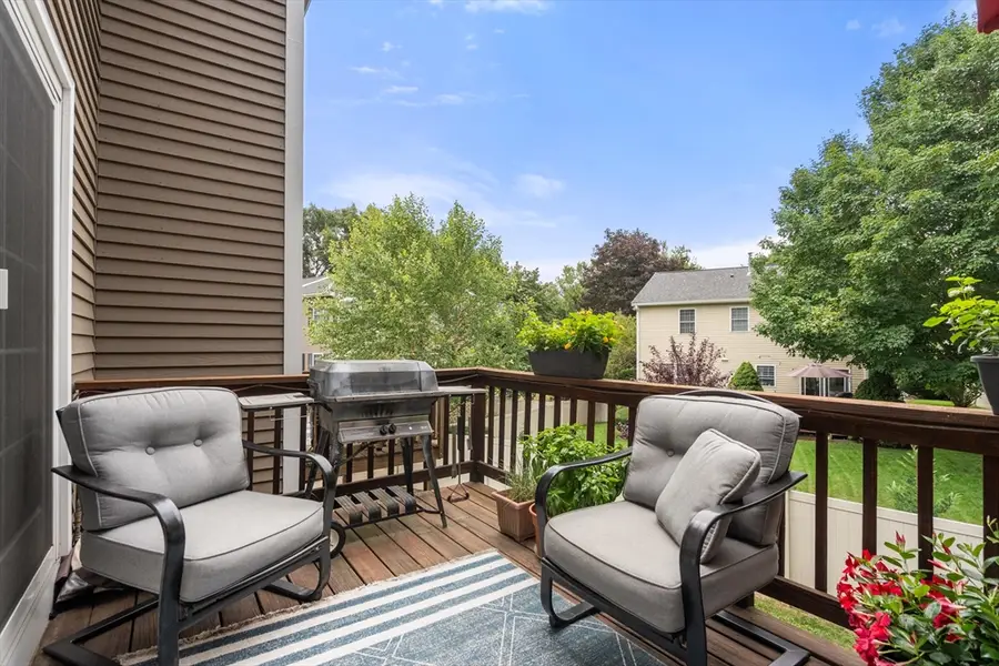 600 Trapelo Rd #8, Waltham, MA 02452 - #3