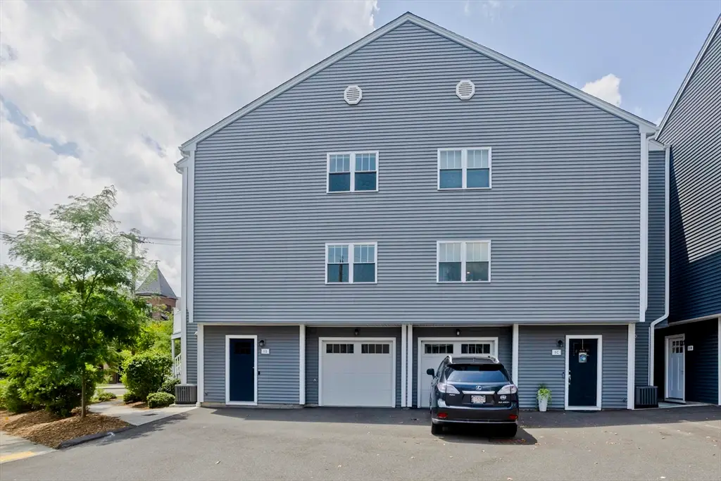 1 Canal St #1D, South Hadley, MA 01075 - #1