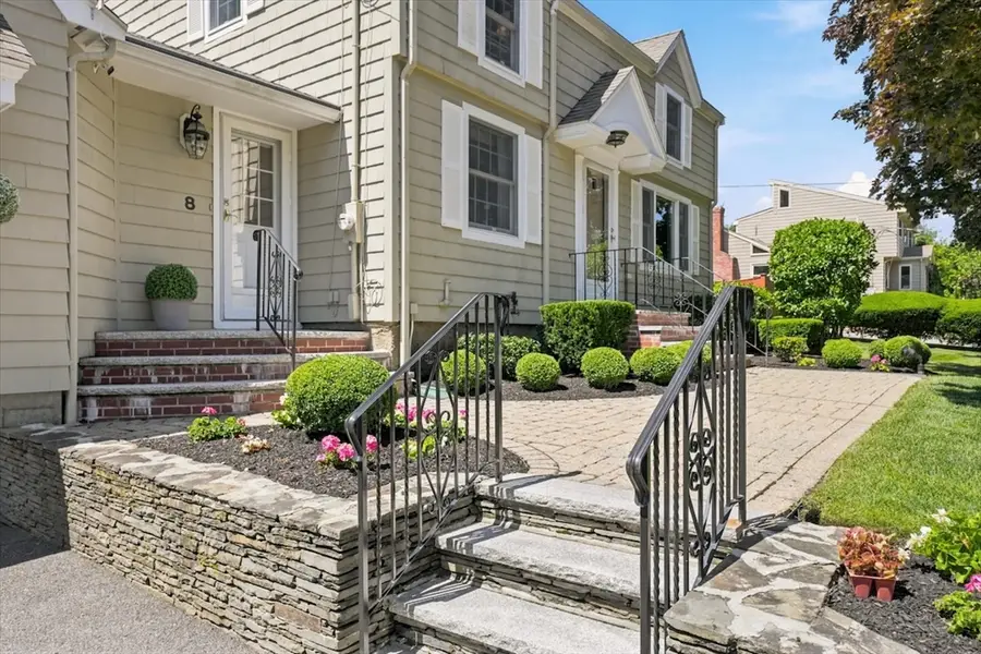 8 Emery St, Peabody, MA 01960 - #3