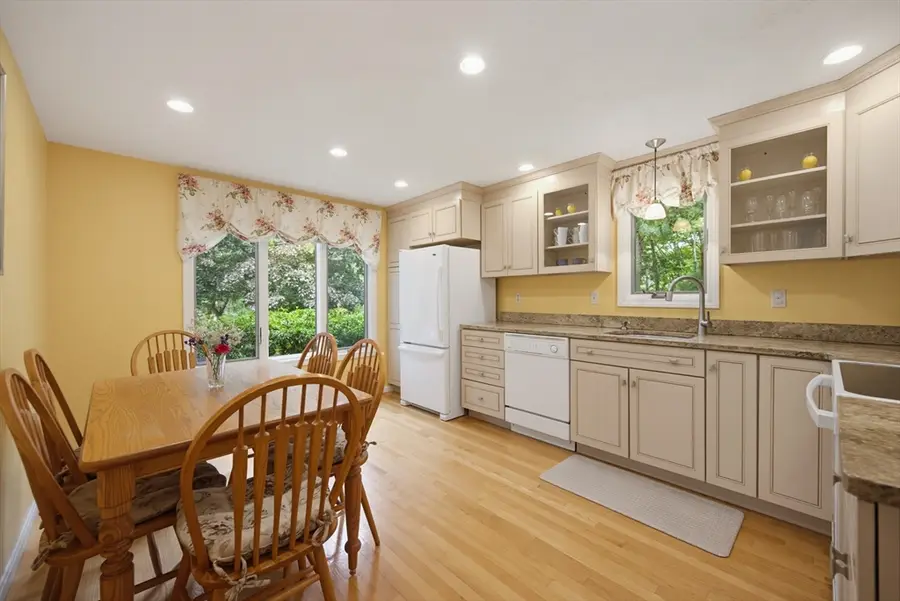 14 Shoreline Dr, Foxboro, MA 02035 - #3