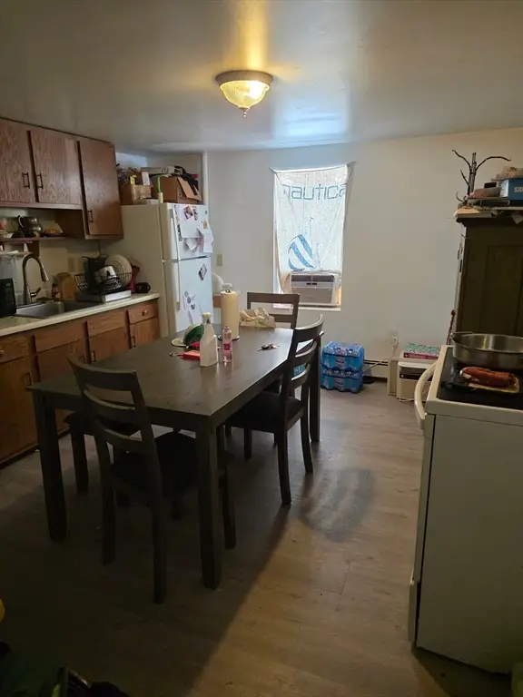 168 Suffolk St, Lowell, MA 01854 - #3