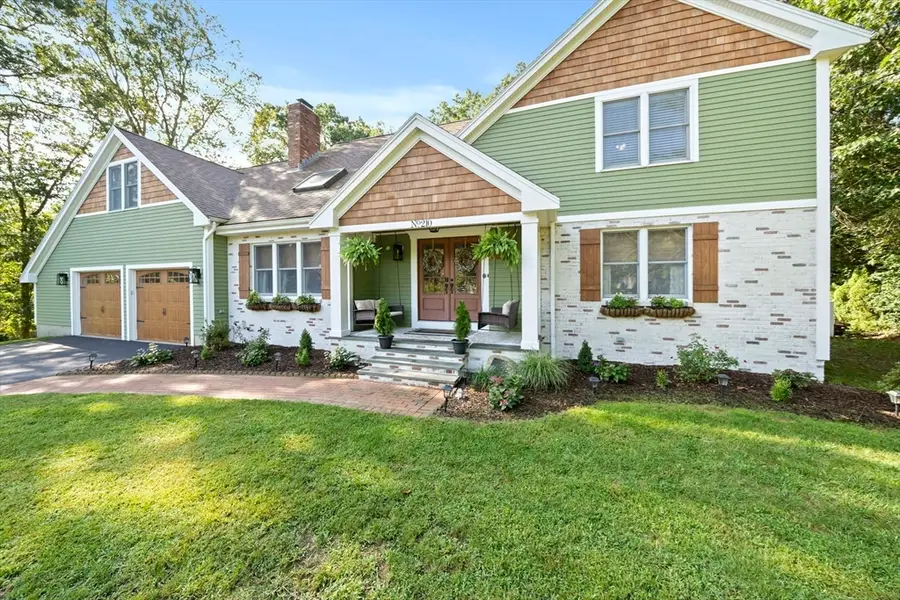210 Boxwood Ln, Bridgewater, MA 02324 - #3