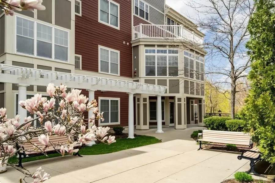 35 Commonwealth Ave #110, Newton, MA 02459 - #3