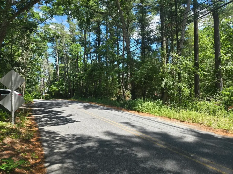 19 Quanapoag Rd, East Freetown, MA 02717 - #3