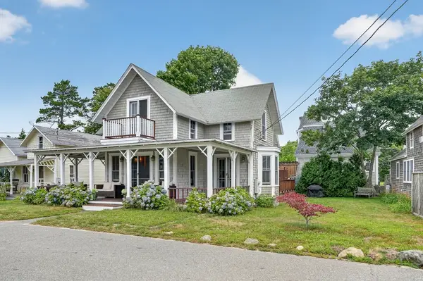59 Tuckernuck Ave, Oak Bluffs, MA 02557