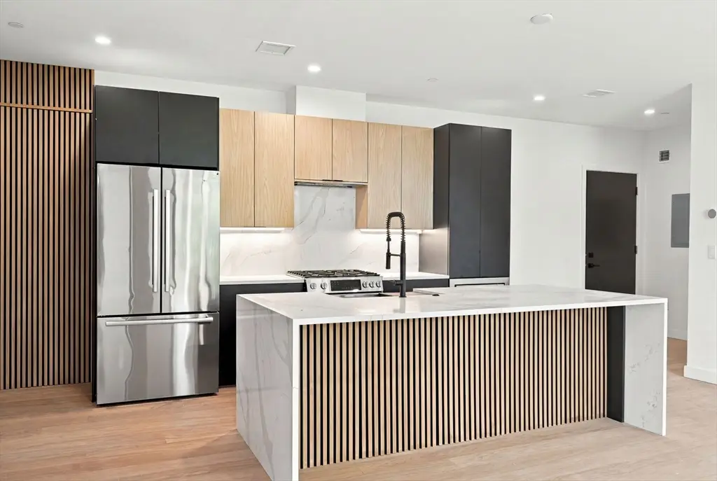 22 High Street #4, Boston, MA 02122 - #1