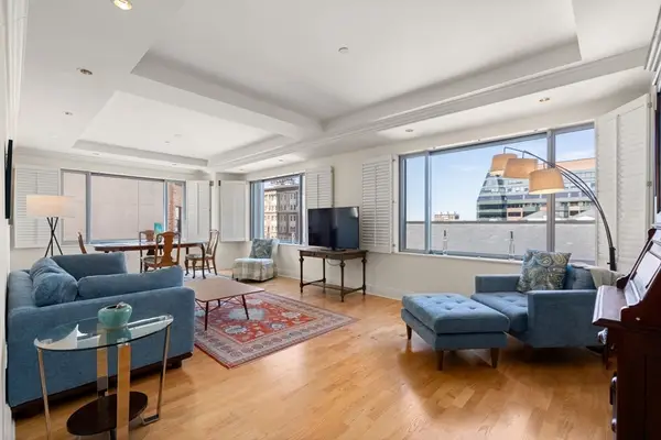 1 Huntington Ave #807, Boston, MA 02116