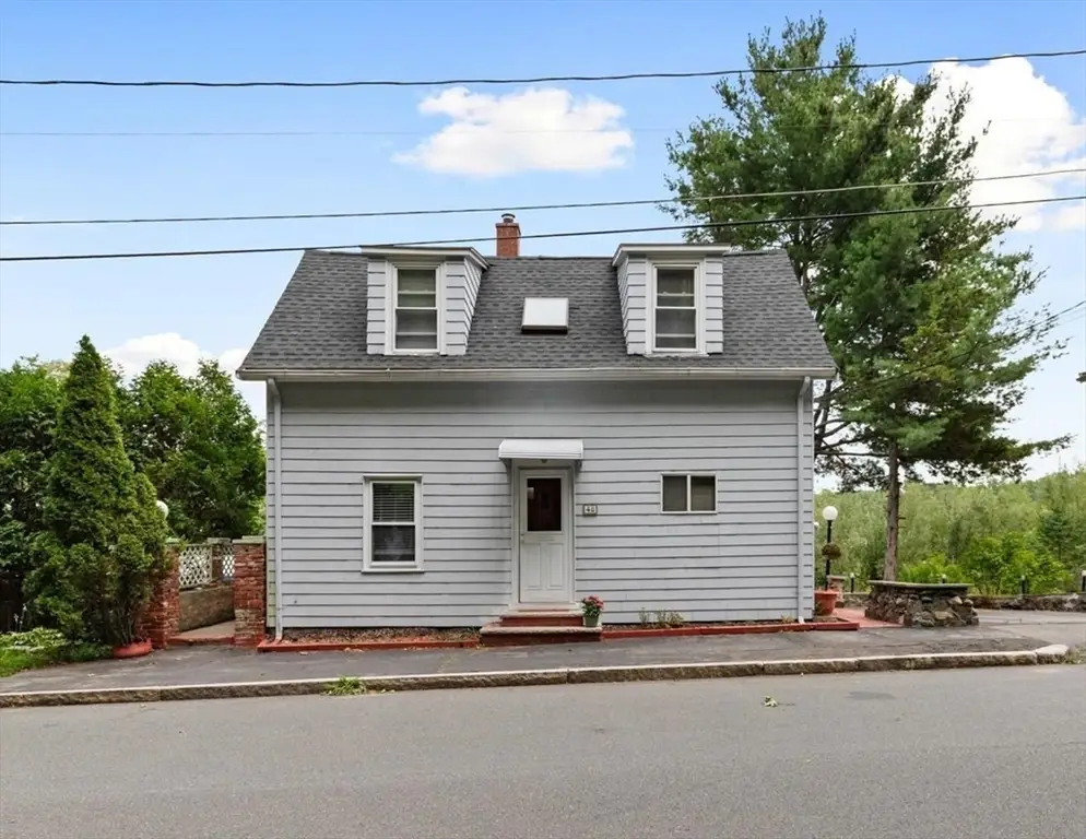 48 Valley St, Wakefield, MA 01880 - #1