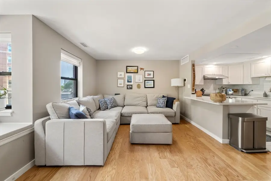 376 Commercial Street #2B, Boston, MA 02109 - #3
