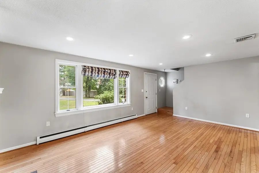 27 Quincy Ave #27, Dedham, MA 02026 - #3