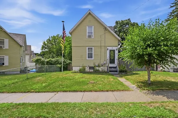 43 Hampden St, Ludlow, MA 01056