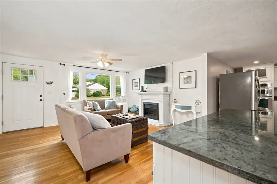 456 North St, Bridgewater, MA 02324 - #3