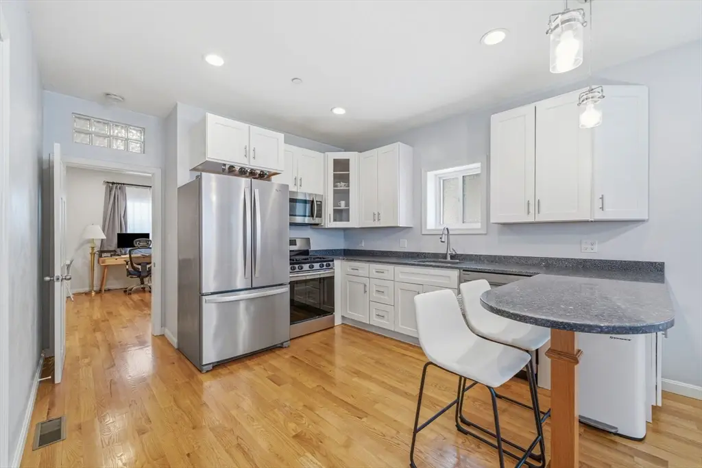 518 Main St #2, Medford, MA 02155 - #1