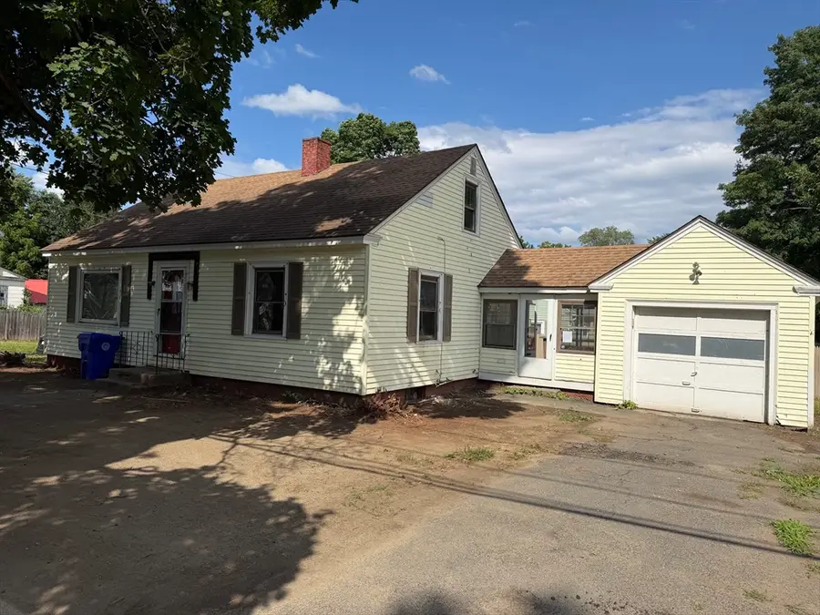 291 Chapman St, Greenfield, MA 01301 - #3