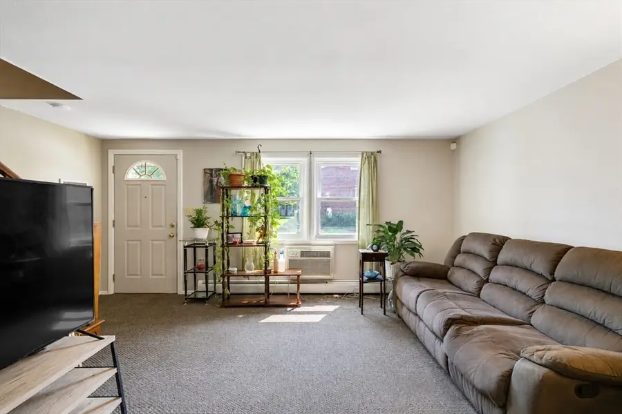 48 Manor Court #48, Springfield, MA 01118 - #3