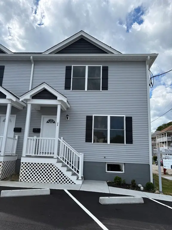 184 Avenue C #01, Woonsocket, RI 02895