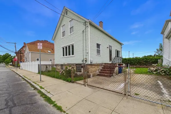 250 Chancery St, New Bedford, MA 02740