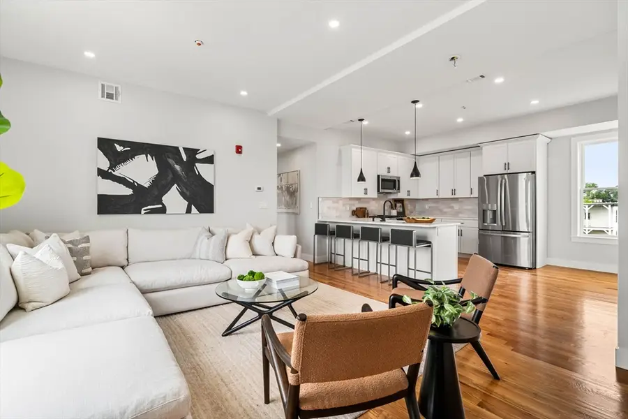 1088 Saratoga St #3, Boston, MA 02128 - #3
