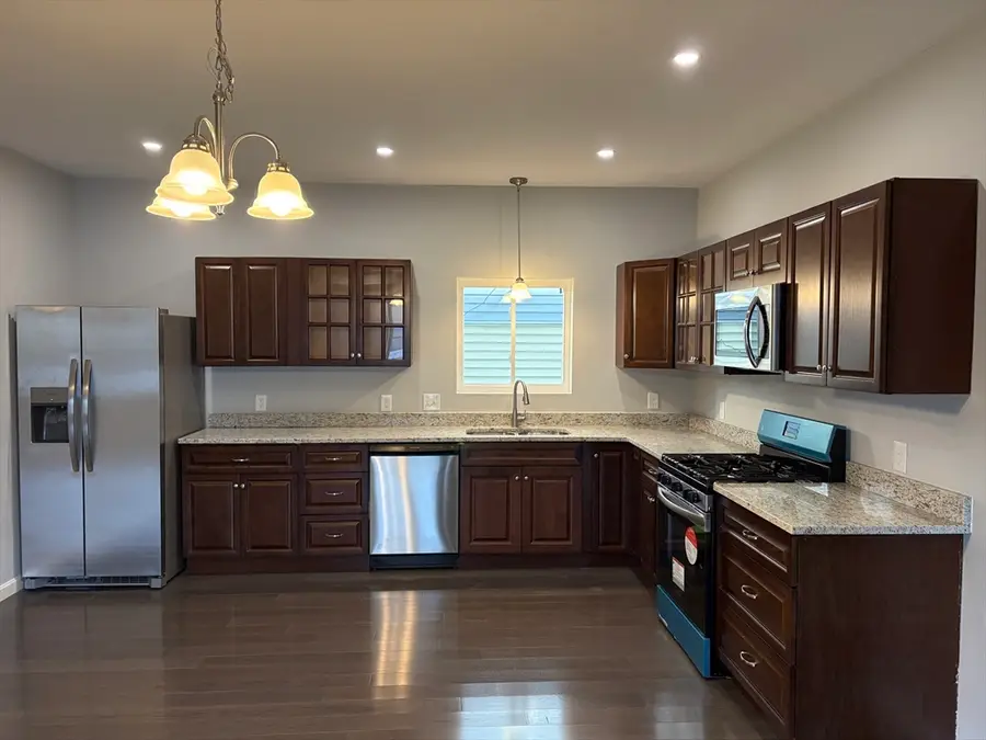 184 Avenue C #02, Woonsocket, RI 02895 - #2