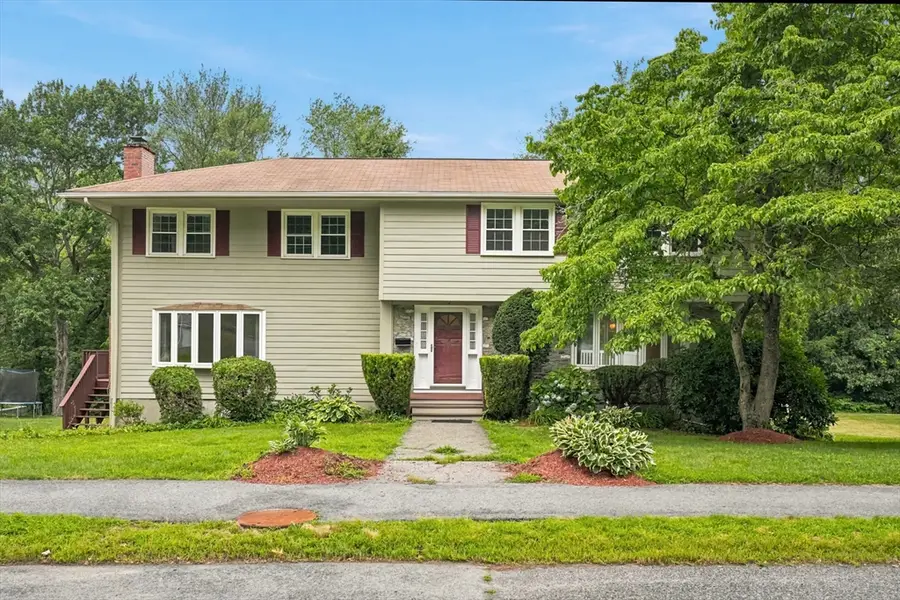 52 Lanewood Ave, Framingham, MA 01701 - #2