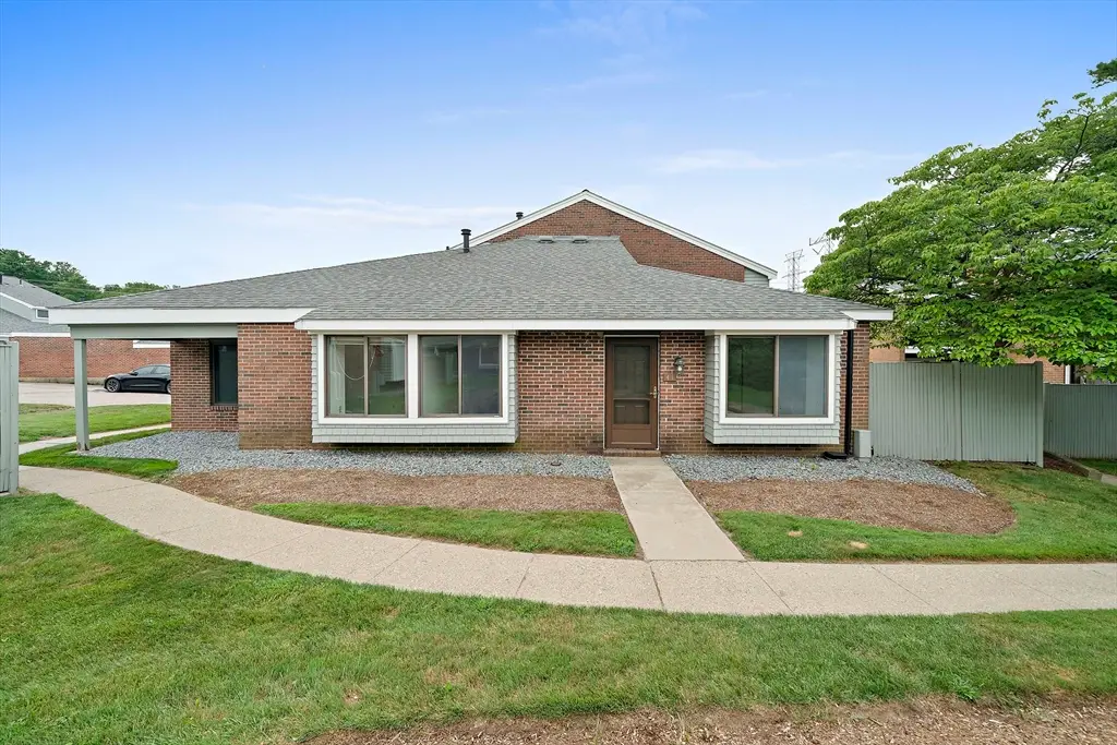 47 Rosewood Dr #47, Stoughton, MA 02072 - #1