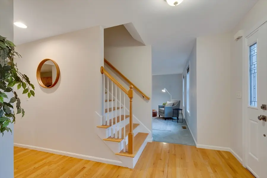 11 Williams Cir, Winchester, MA 01890 - #3