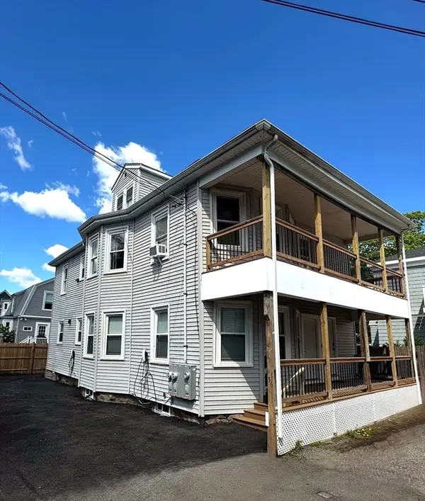 34-36 Curry Cir, Swampscott, MA 01907