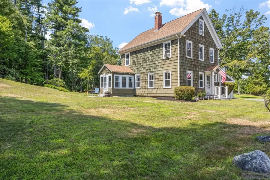 369 Mattakeesett St, Pembroke, MA 02359 - #3