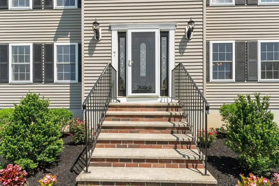7 Cameron Way, Methuen, MA 01844 - #3