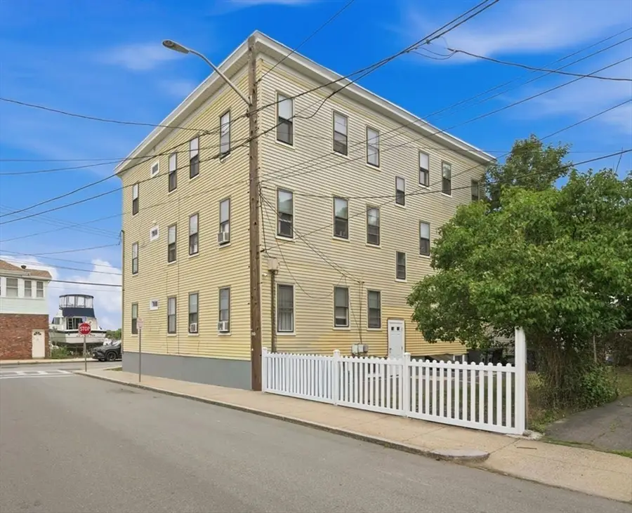 566 Shirley St, Winthrop, MA 02152 - #3