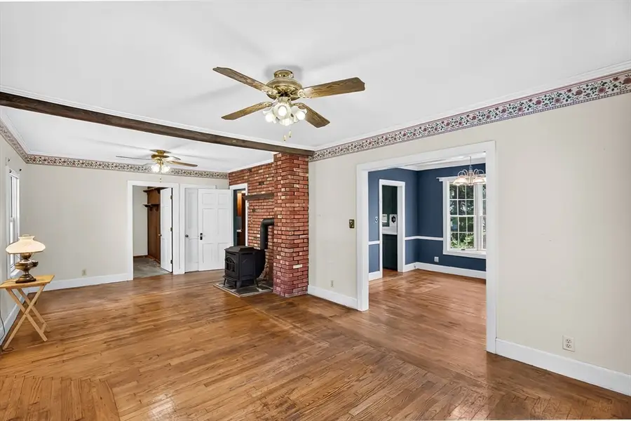 121 Poplar St, Greenfield, MA 01301 - #2