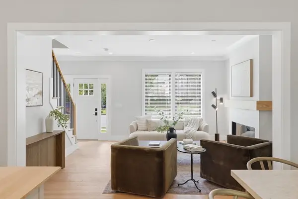 36 Loomis #302, Bedford, MA 01730