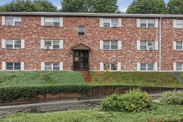10 Robin Drive #1, Marlborough, MA 01752