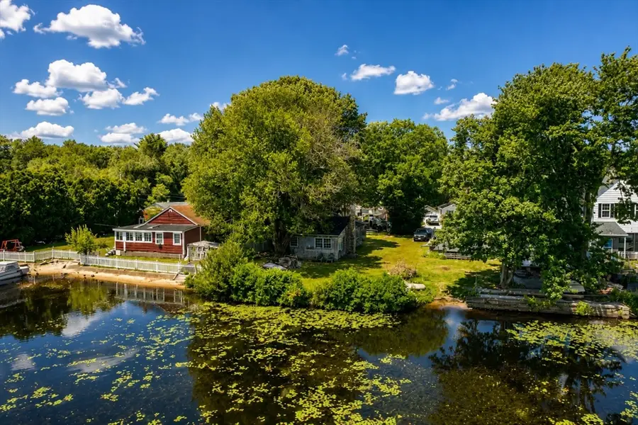 56 Lakeside Ave, Dartmouth, MA 02747 - #3